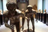 Rzeźby w Muzeum Archeologicznym w Neapolu